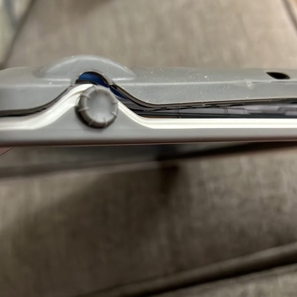 Life Proof iPAD Case for iPAD 2/3/4 - Picture 8 of 8